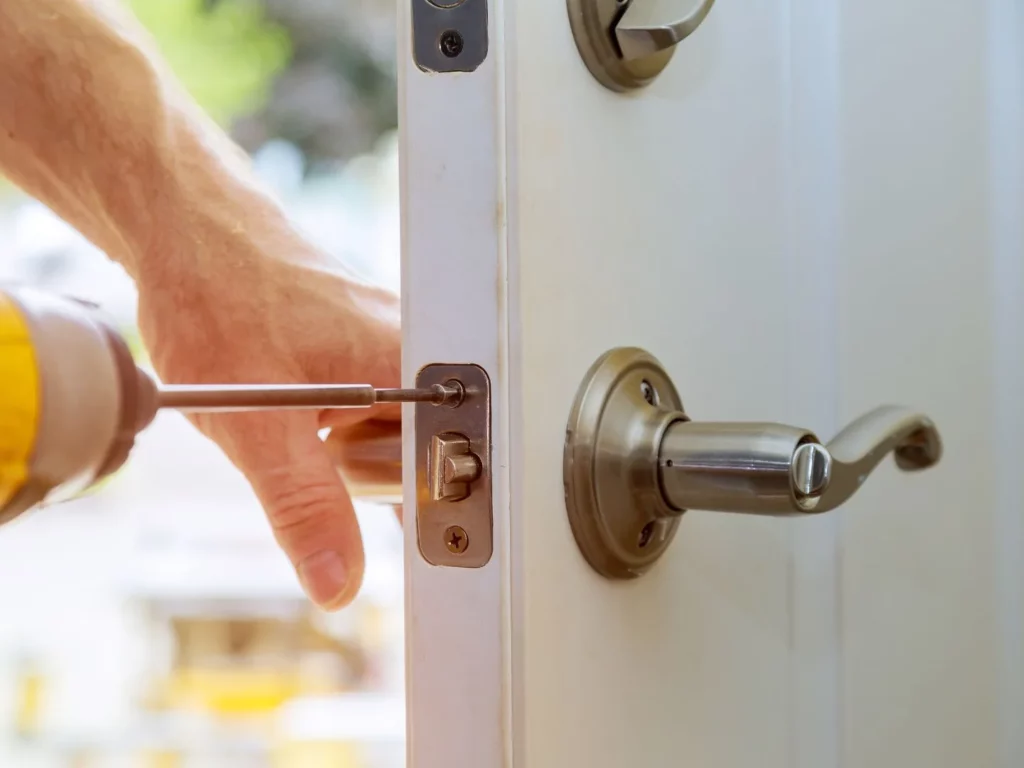 Pose de porte d'entrée 37